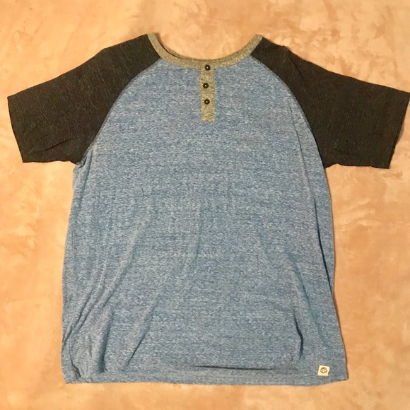 Free Planet Other - men’s colorblock Henley tee